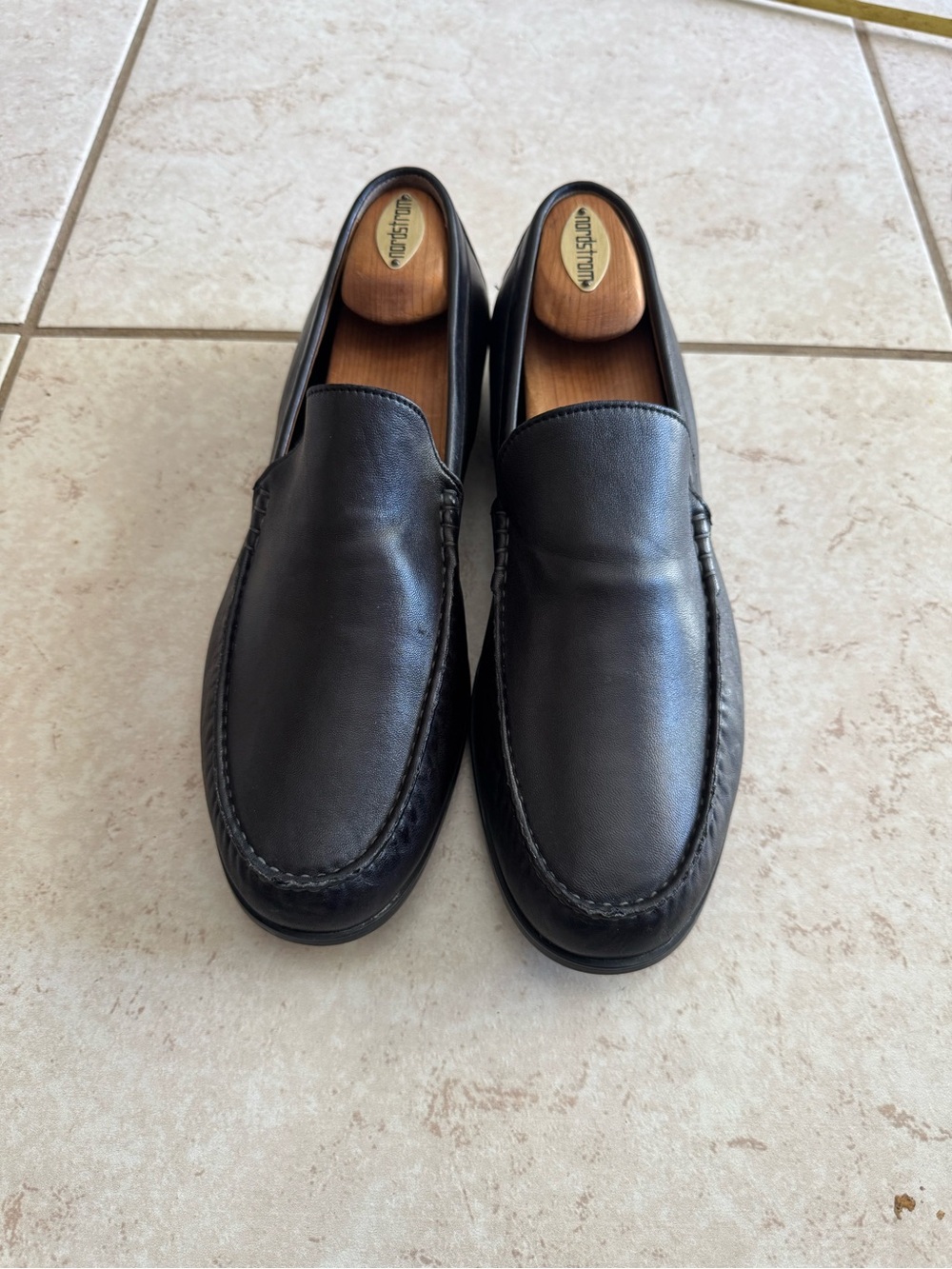 Johnston & Murphy Black Leather Slip-On Loafers